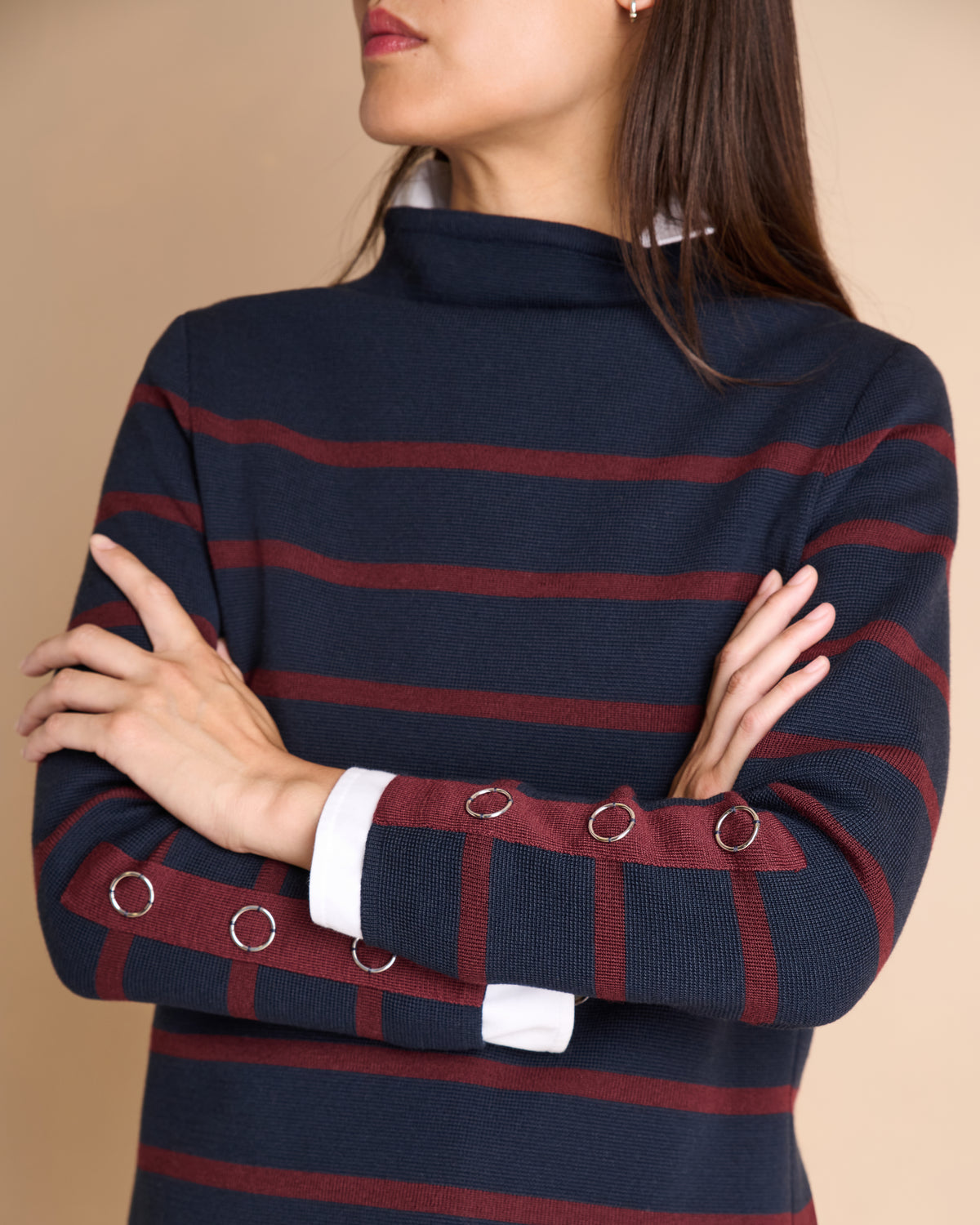 Pull bleu marine à rayures en laine mérinos col montant ACCORDER1927/14137/886