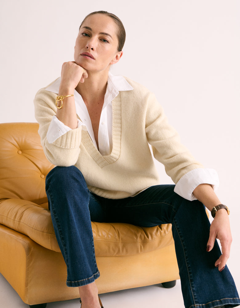 Knit sweater with deep V-neck ALMA/86144/003