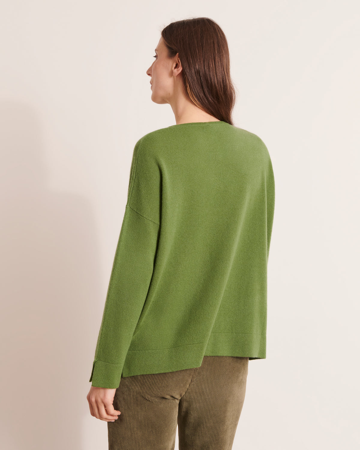 pull en cachemire oversize col V vert