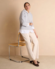 Pull gris à capuche manches longues en laine