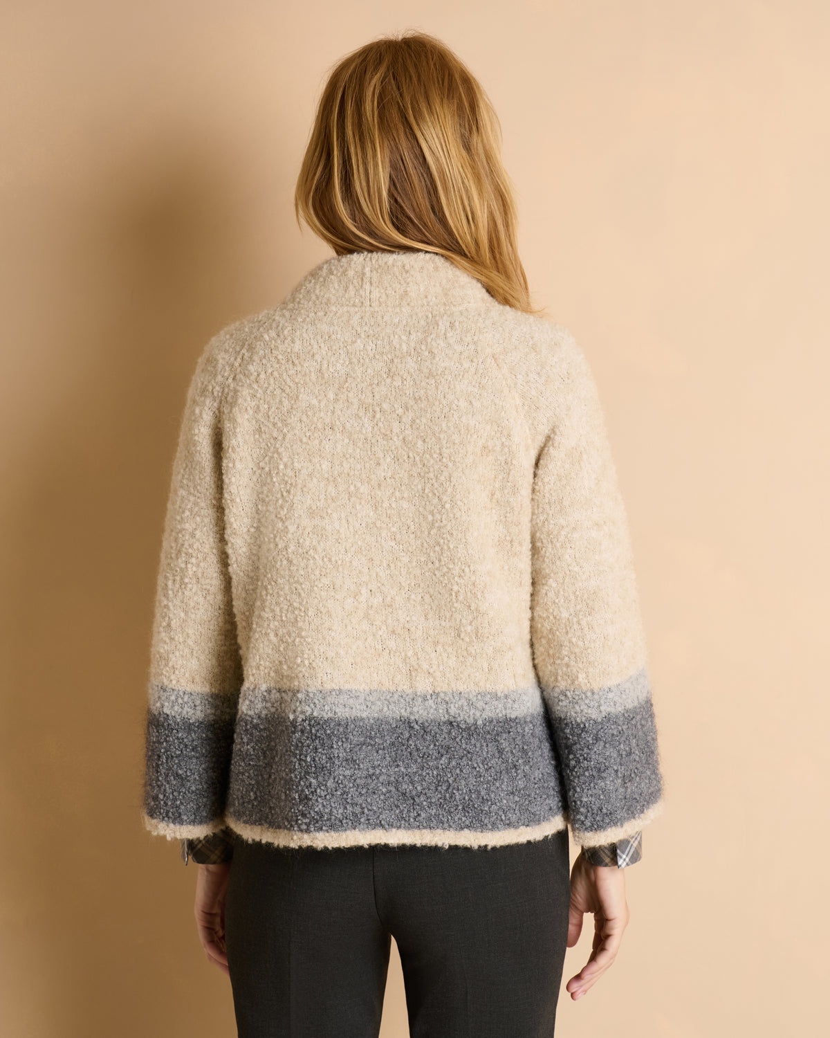 Pull blanc cassé et gris oversize col montant ANGE/14057/781