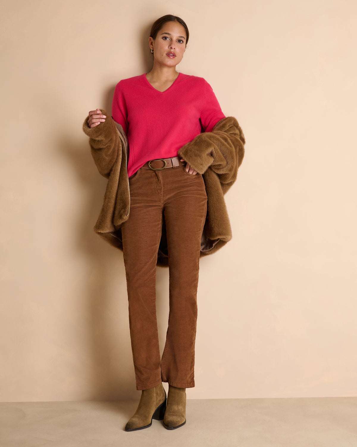 Pull rose coupe droite encolure V ASELUX/14055/415