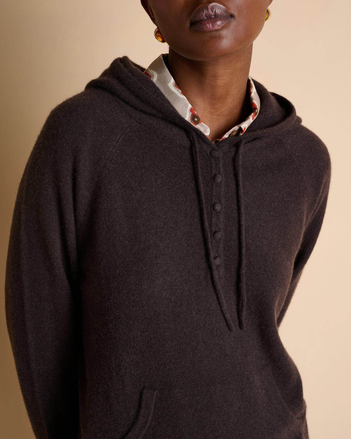 Pull à capuche marron avec poche kangourou ASWEATUX/14093/039