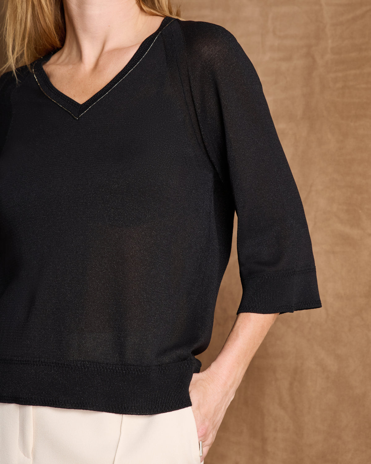 Pull noir manches longues encolure V ATLAS/14076/500