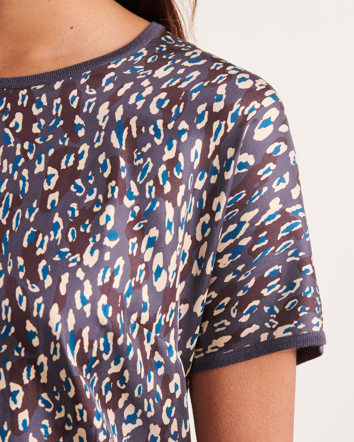 pull bimatière imprimé en twill de soie et maille