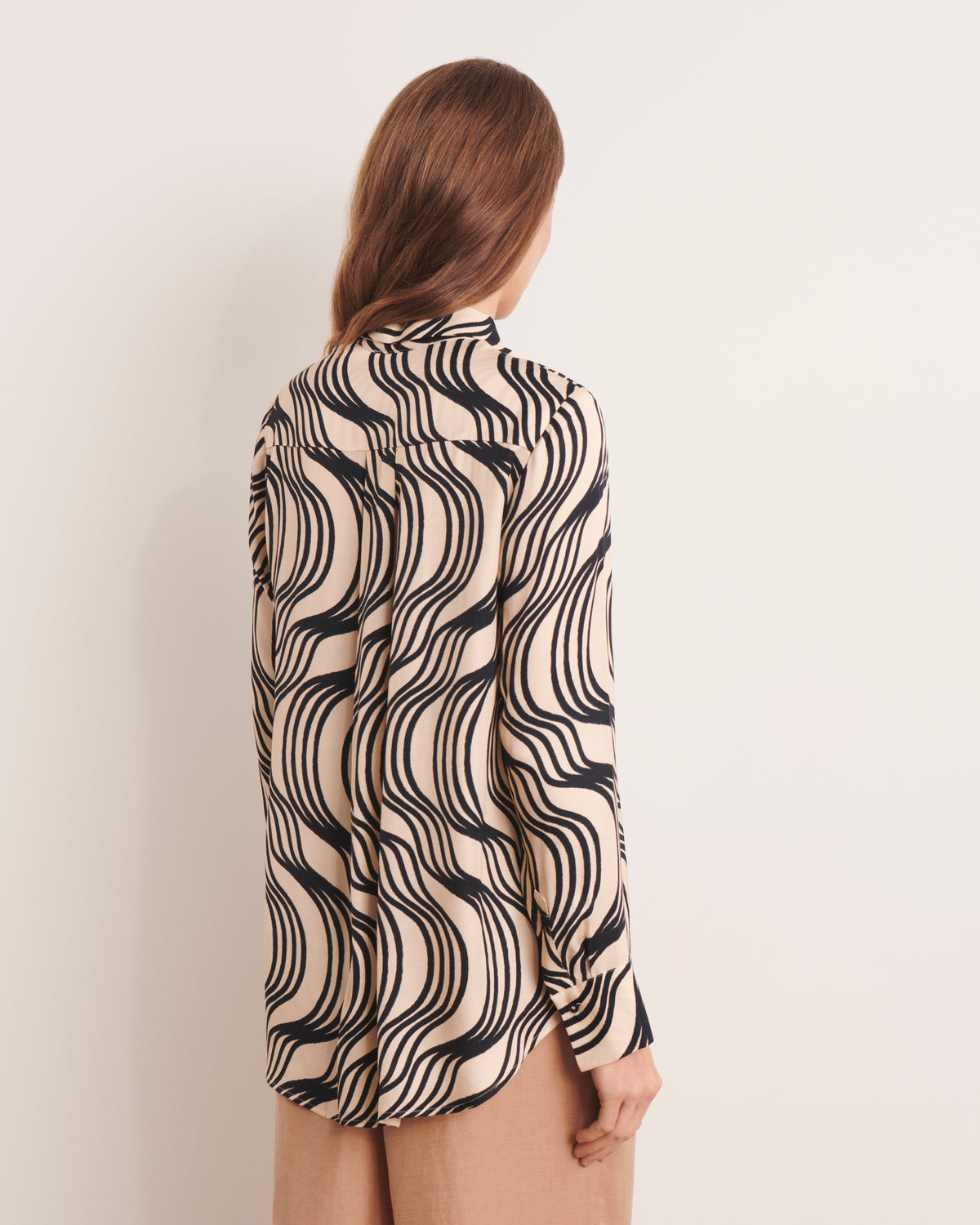 Chemise noire imprimée CAPRON13/13111/670