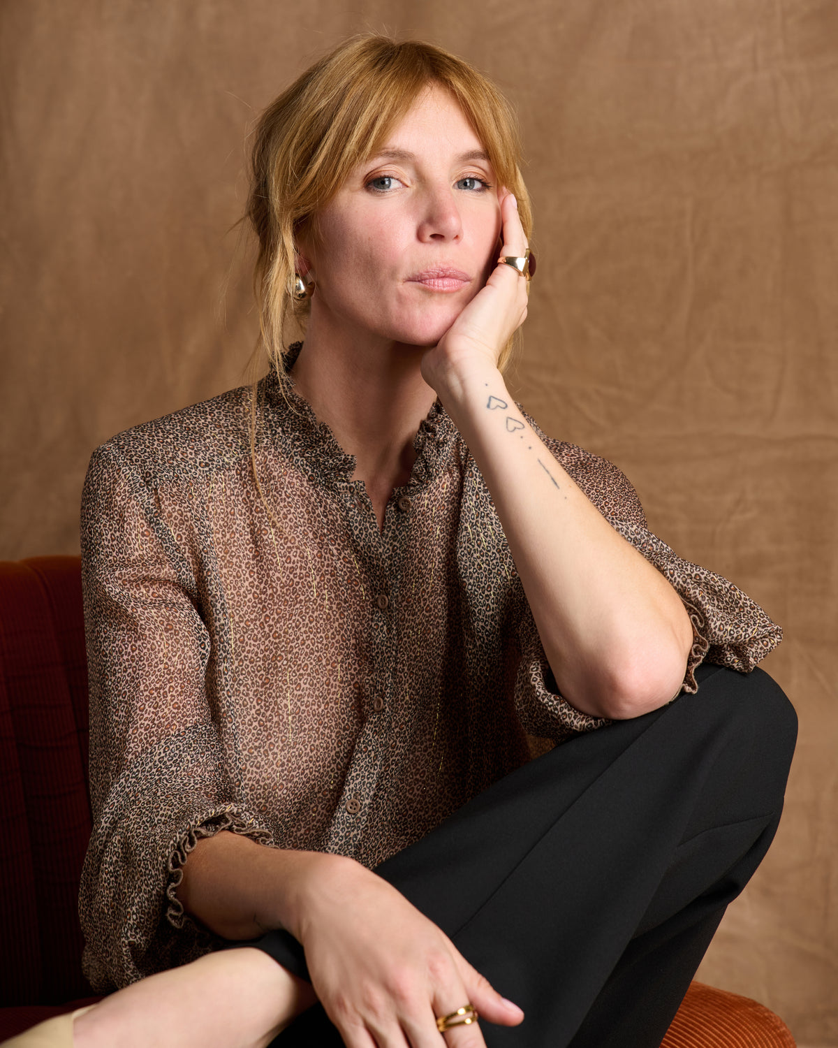 Chemise marron imprimé léopard en voile de viscose