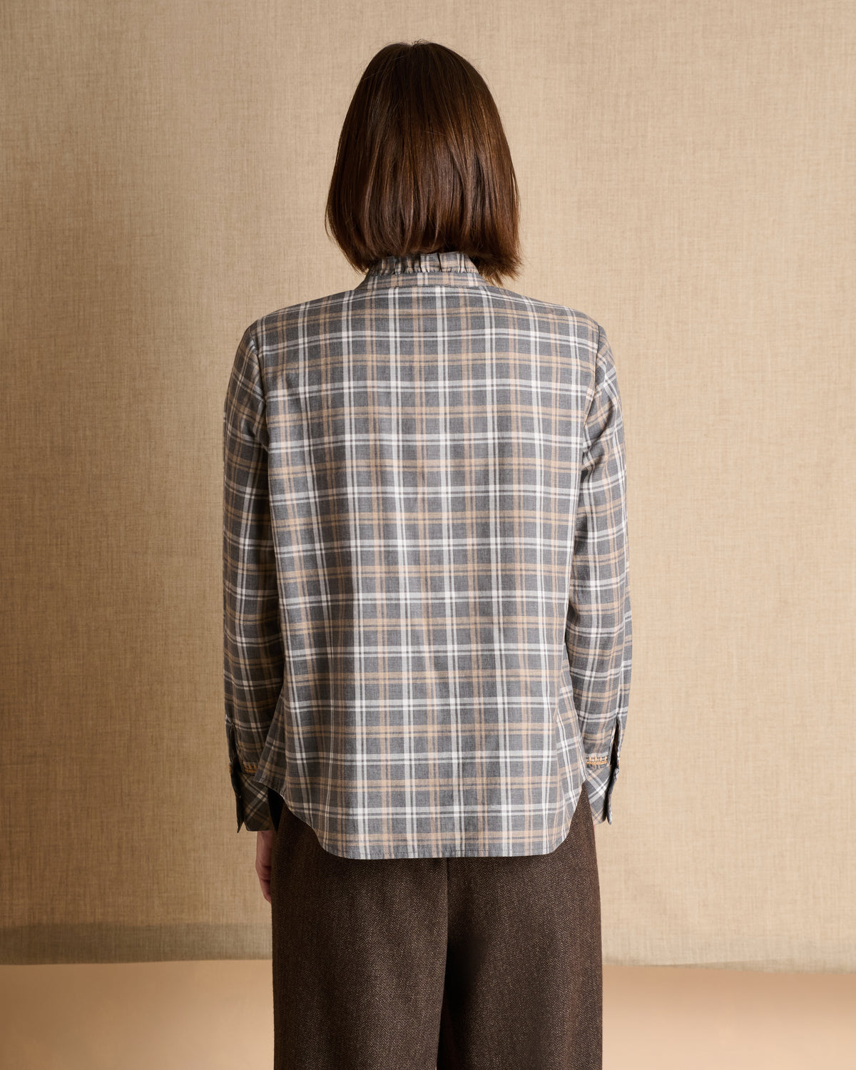 Chemise grise à carreaux volant à l'encolure COUNTRY/14144/660