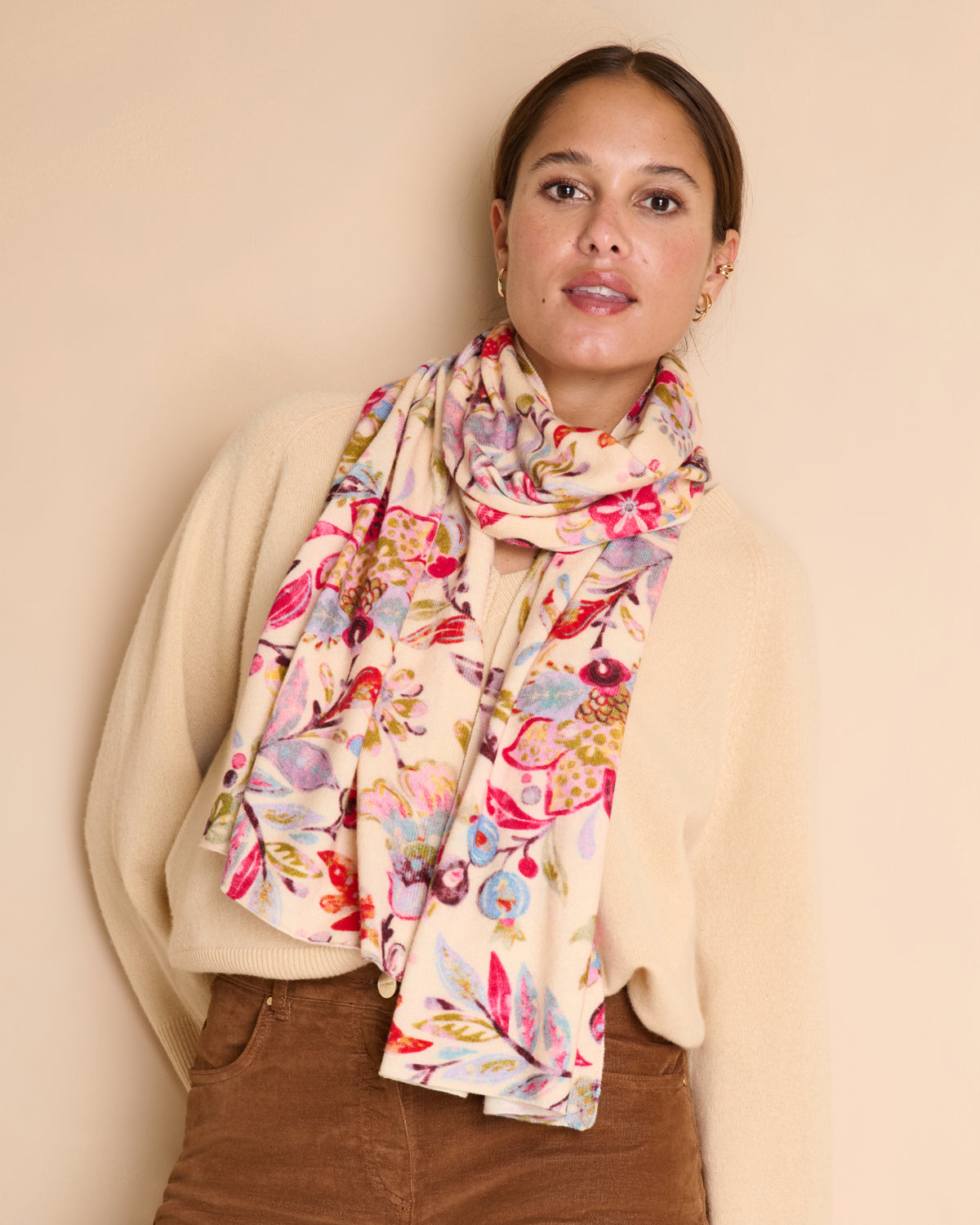 Echarpe beige imprimée fleurs colorées ECHINACEE/14136/901
