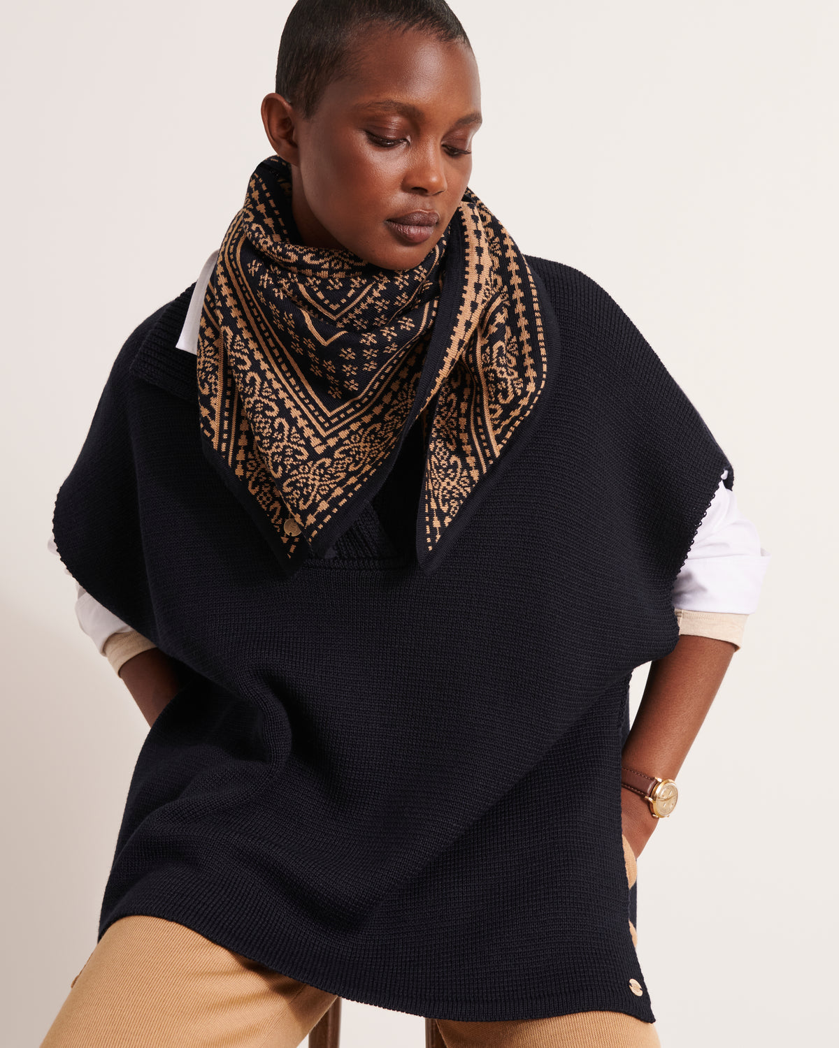 écharpe triangulaire en maille jacquard