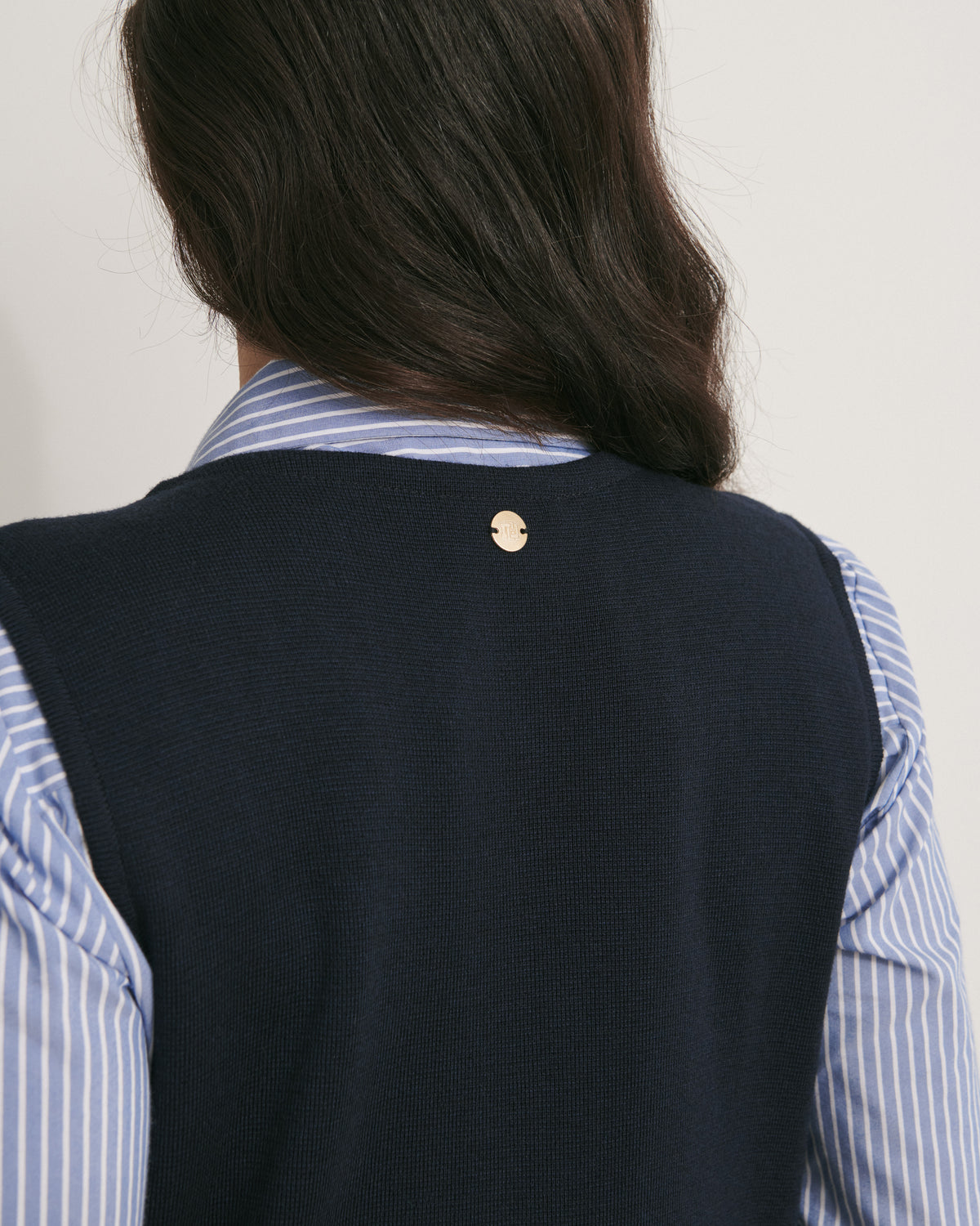 Veste longue en maille milano sans manches en laine mérinos GABAIN/11007/317