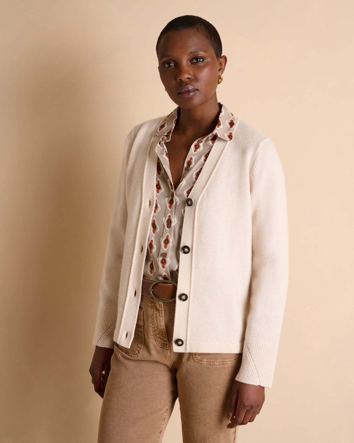 Gilet beige boutonné encolure V GAELLUX-BIS/14094/017