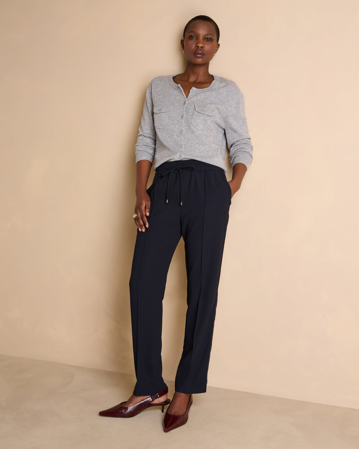Gilet gris encolure ronde boutonné GIGI/14047/912