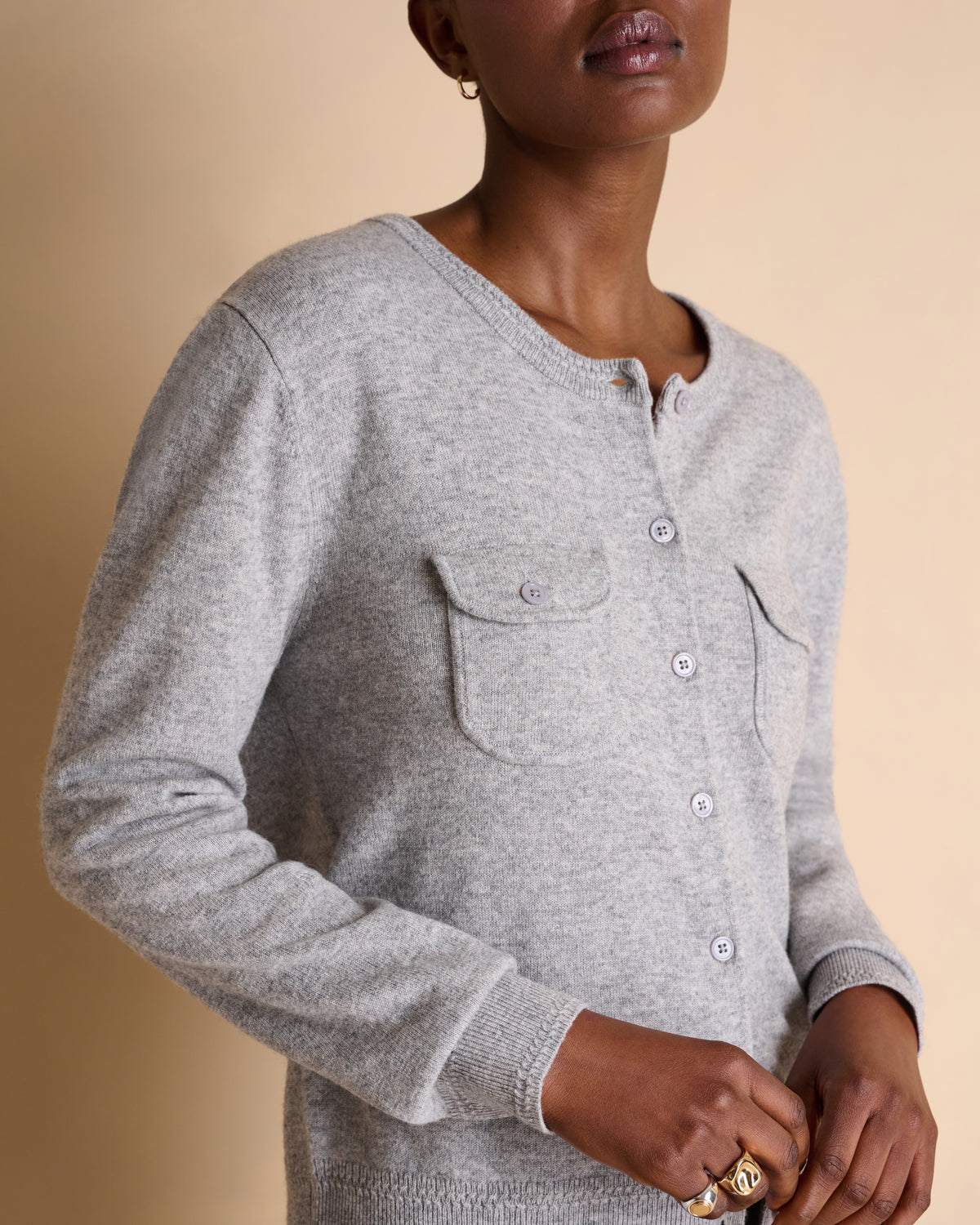 Gilet gris encolure ronde boutonné GIGI/14047/912