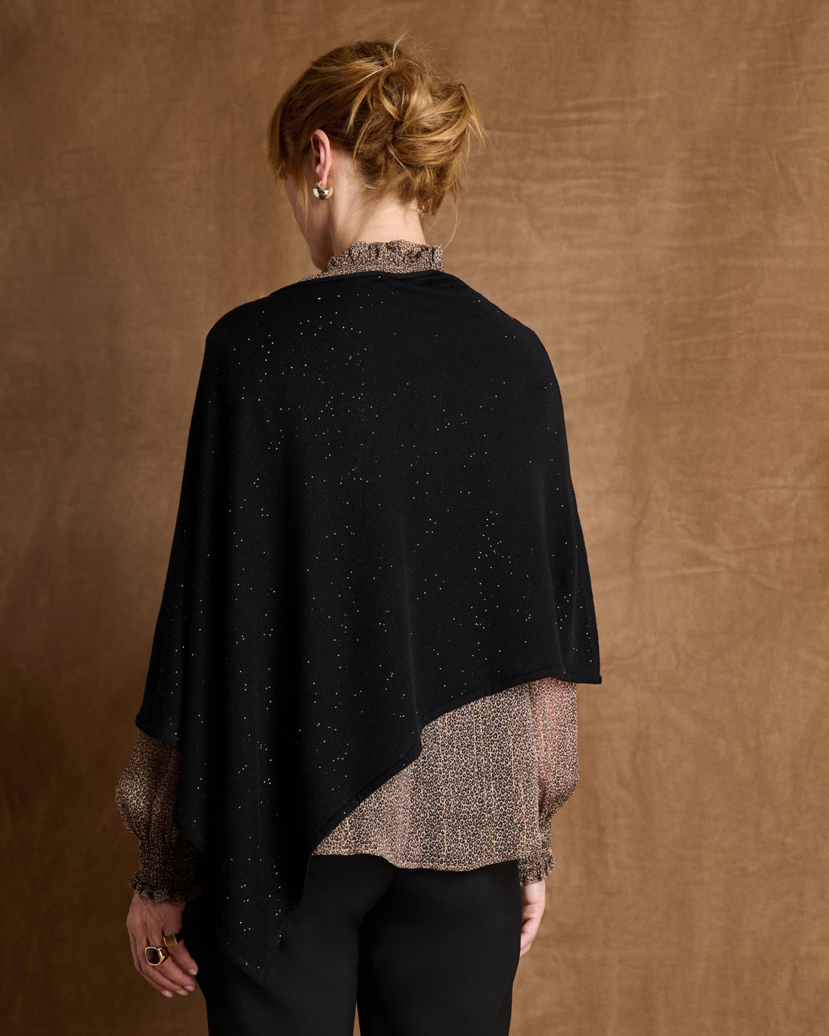 Cape noire irisée en viscose made in france