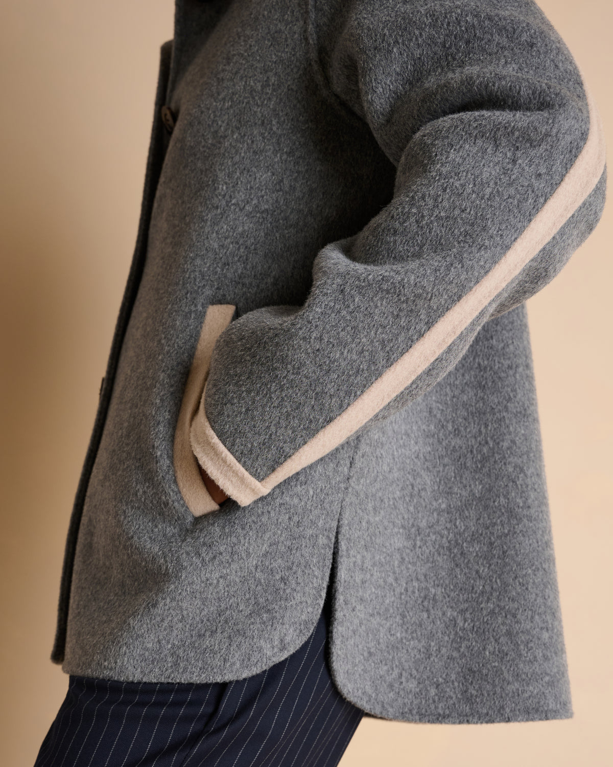 Manteau gris court boutonné MAELIA/14099/912