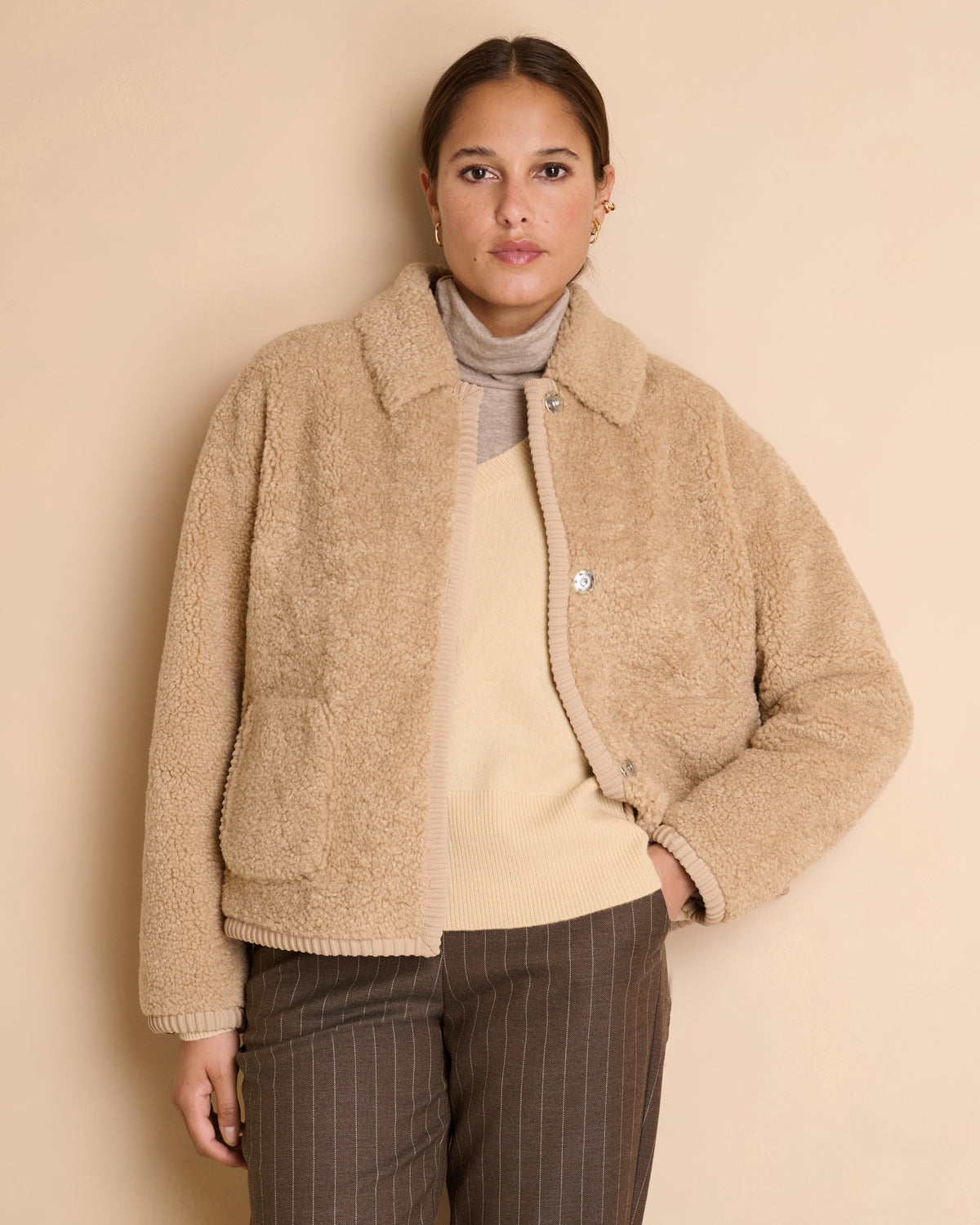Manteau court réversible beige foncé MALTIPOO/14104/019