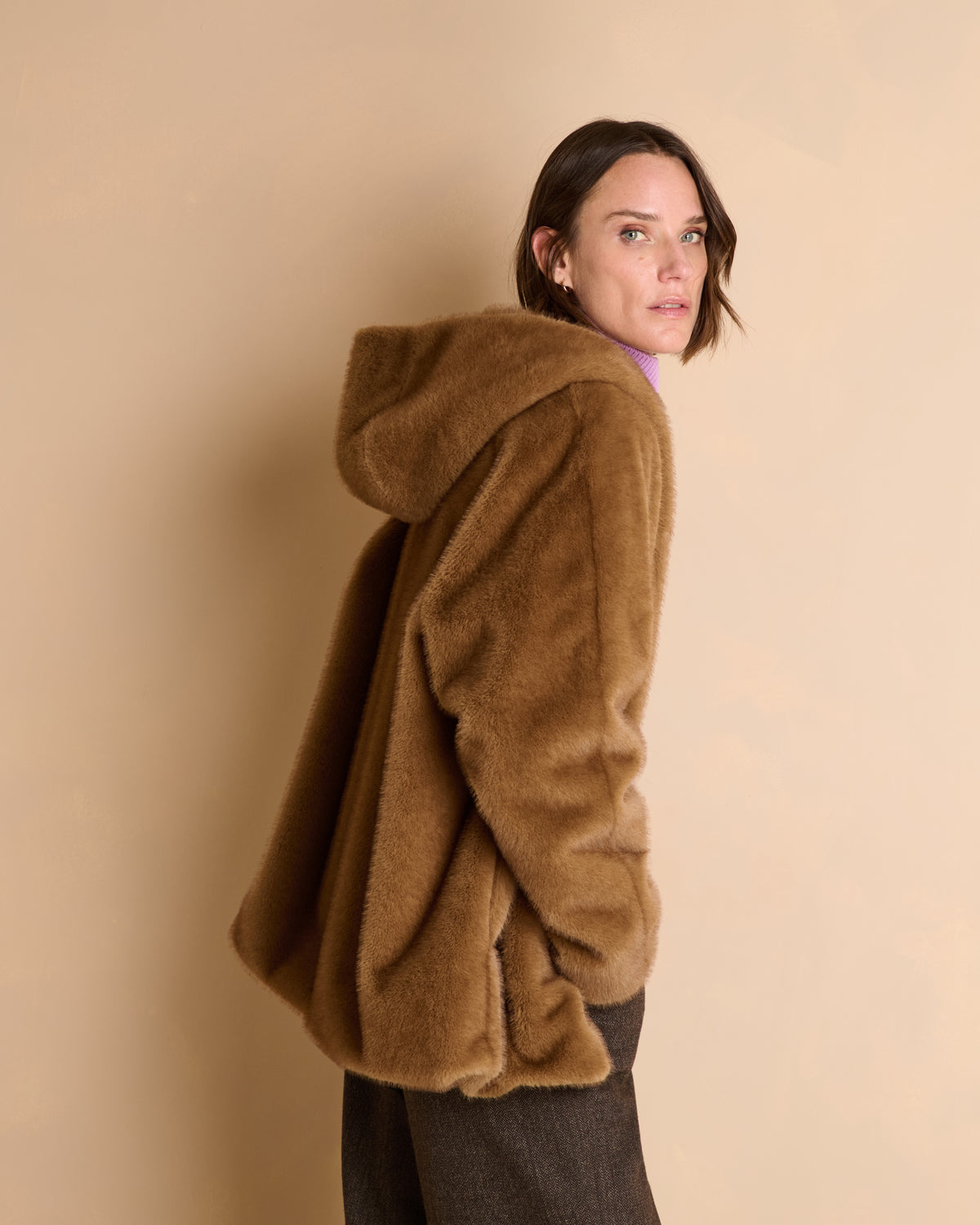 Manteau court camel zippé à capuche MARMOTTE/14034/042