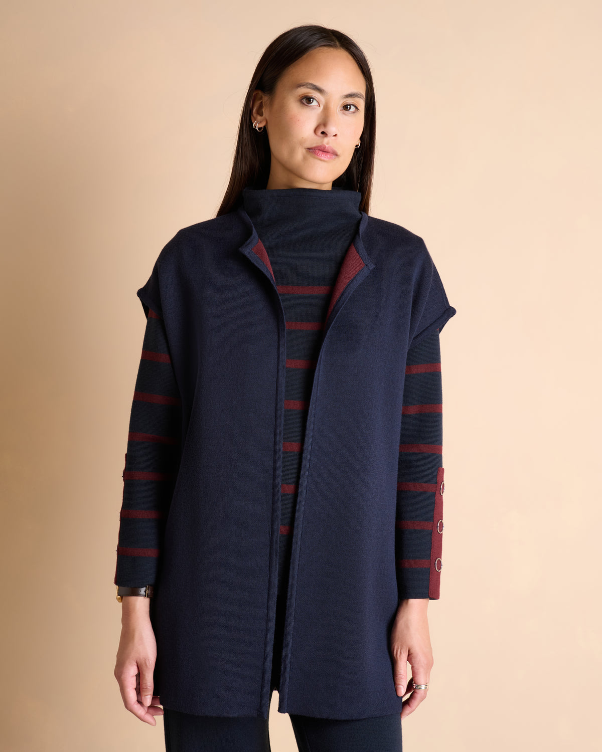 Manteau réversible bleu marine et bordeaux sans manches en laine NERINE1927-14/14150/886
