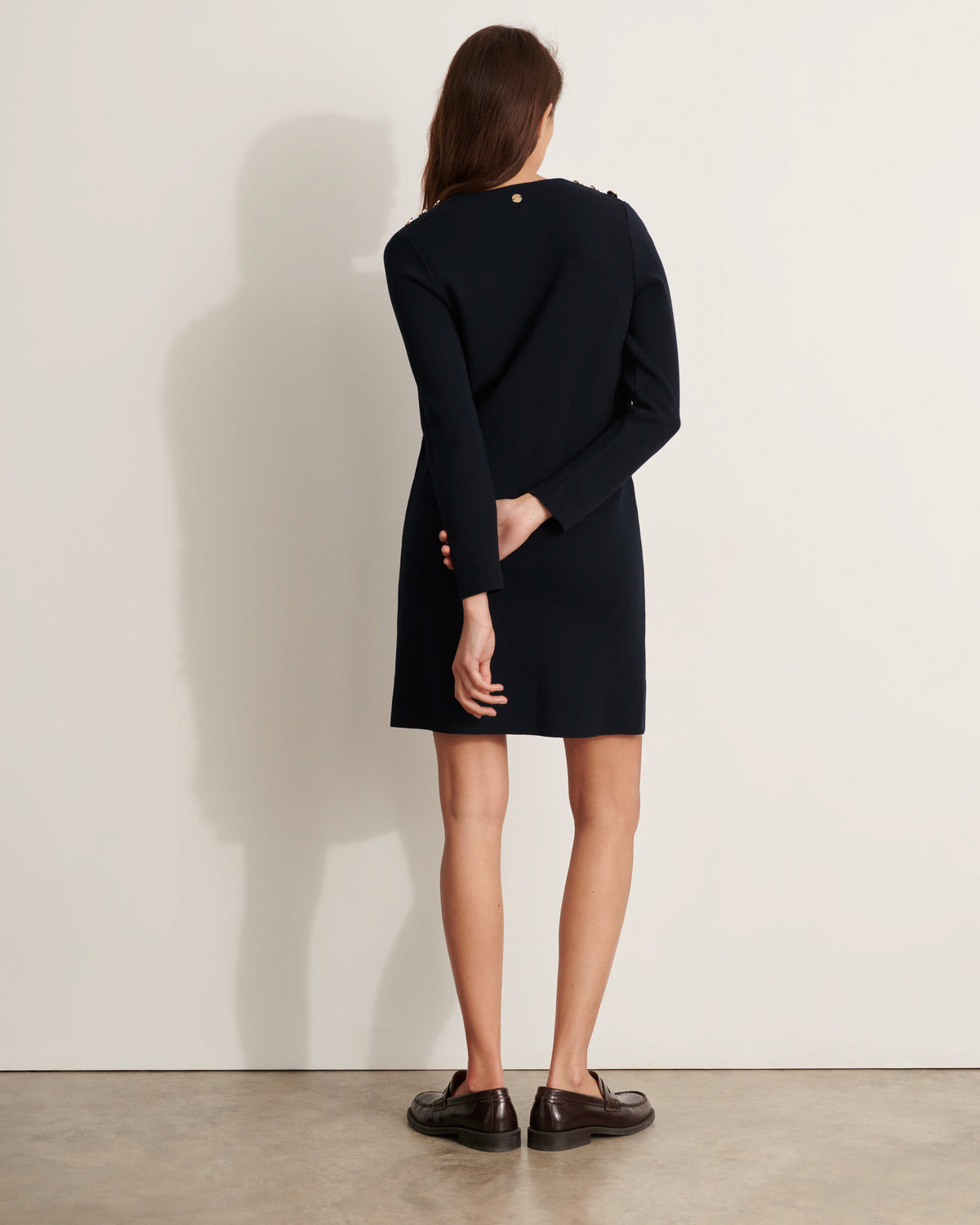 Robe courte en maille encolure V OBSCURE/11085/886