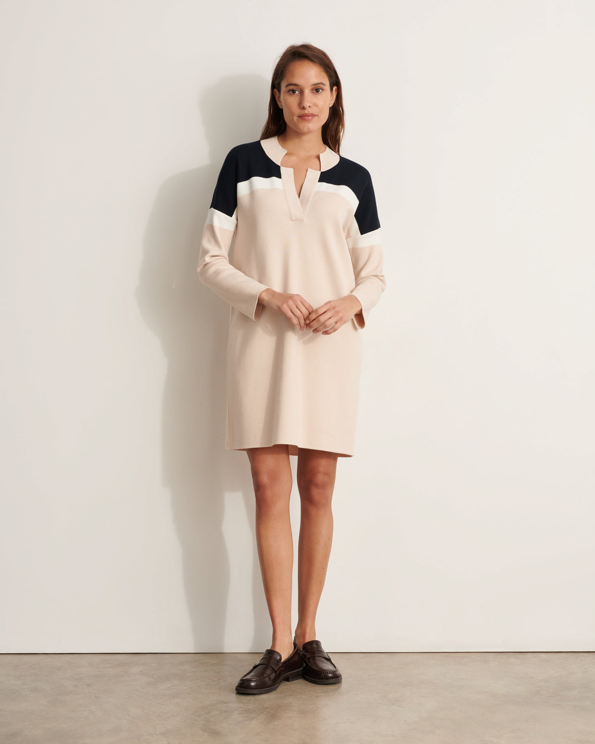 Robe courte en maille colorblock OSMARA/11036/781
