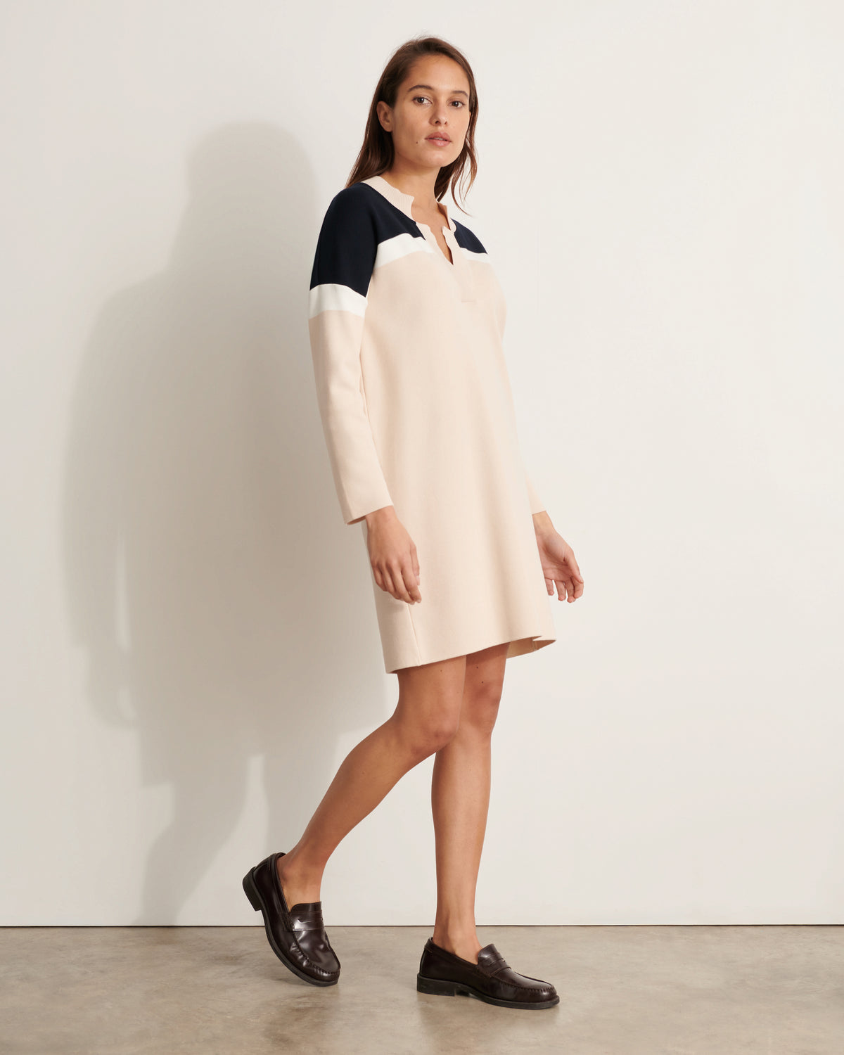 Robe courte en maille colorblock OSMARA/11036/781