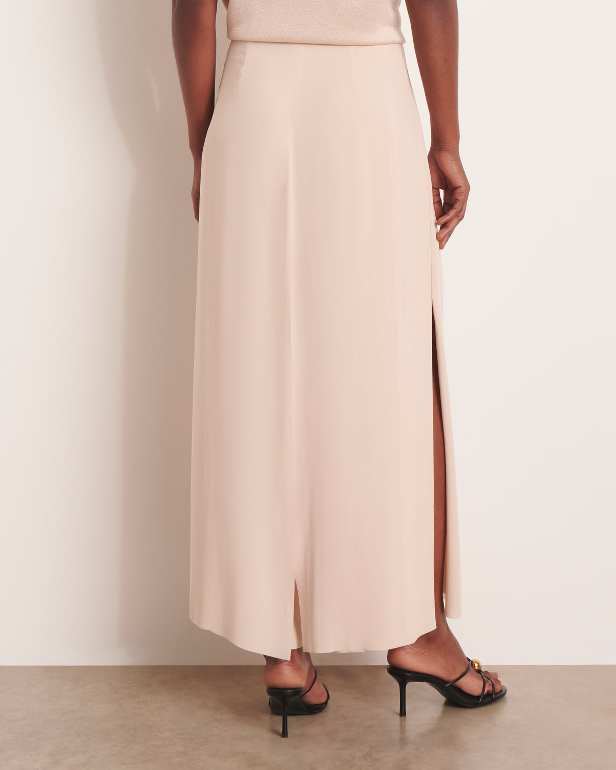 pantalon large et fluide beige en voile