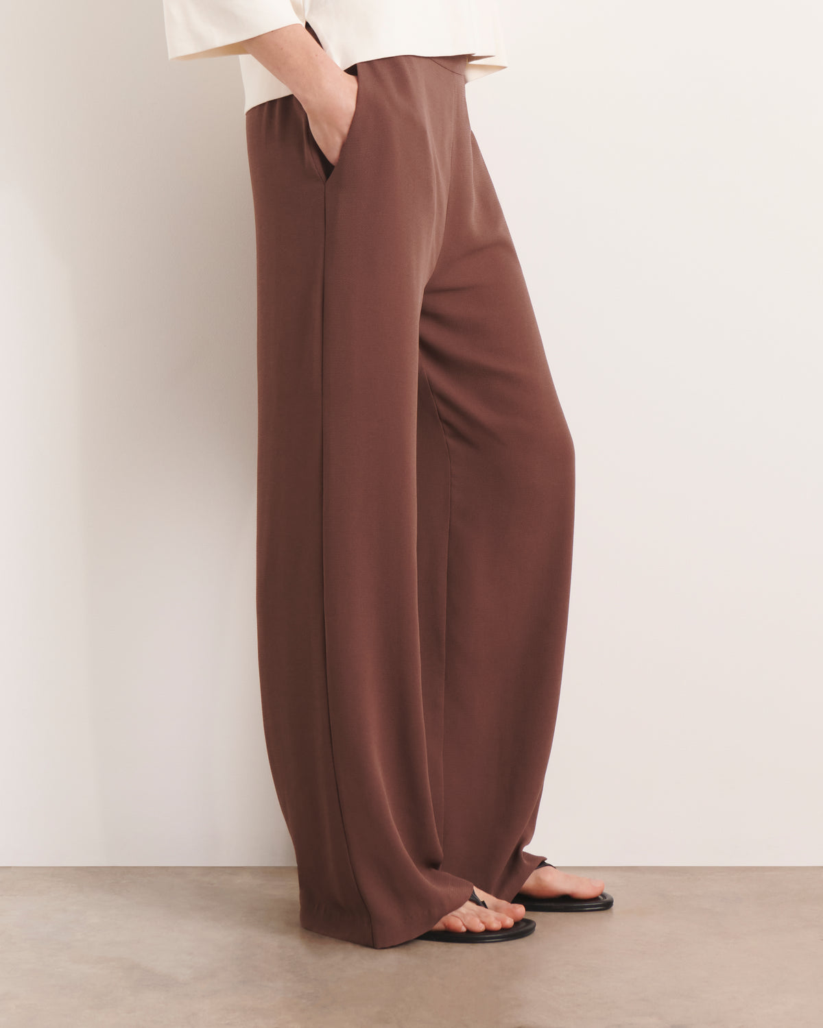 Pantalon large et fluide marron PORTOROSSO/13119/053