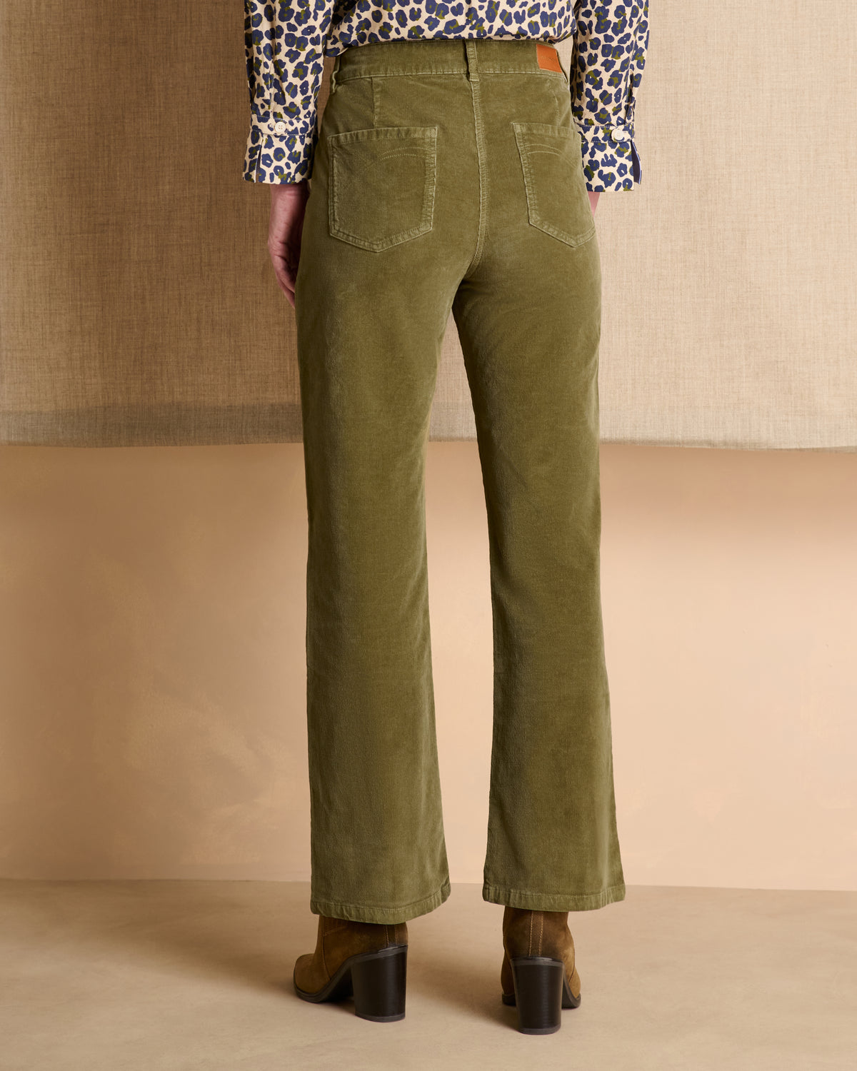 Pantalon vert coupe droite en velours PRUNIER/14180/189