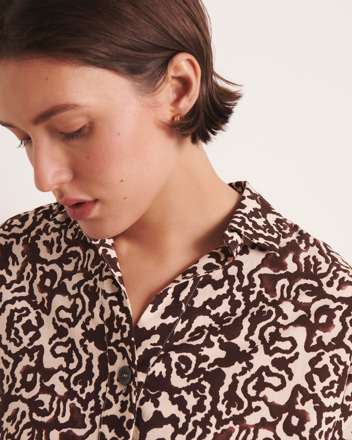 Robe courte droite imprimée marron RAQUEL/13036/540