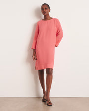 robe droite encolure ronde rose corail en crêpe envers satin
