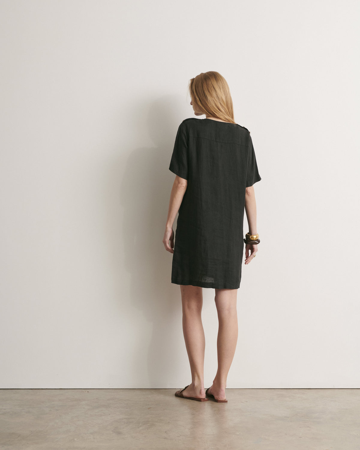 Robe courte droite encolure V ROSIER/11115/500