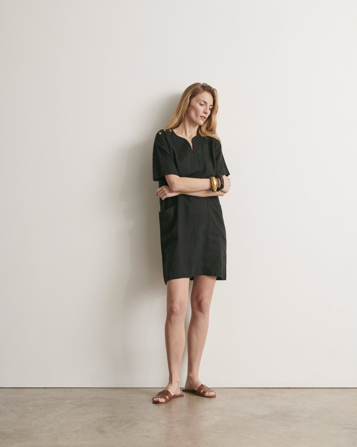 Robe courte droite encolure V ROSIER/11115/500