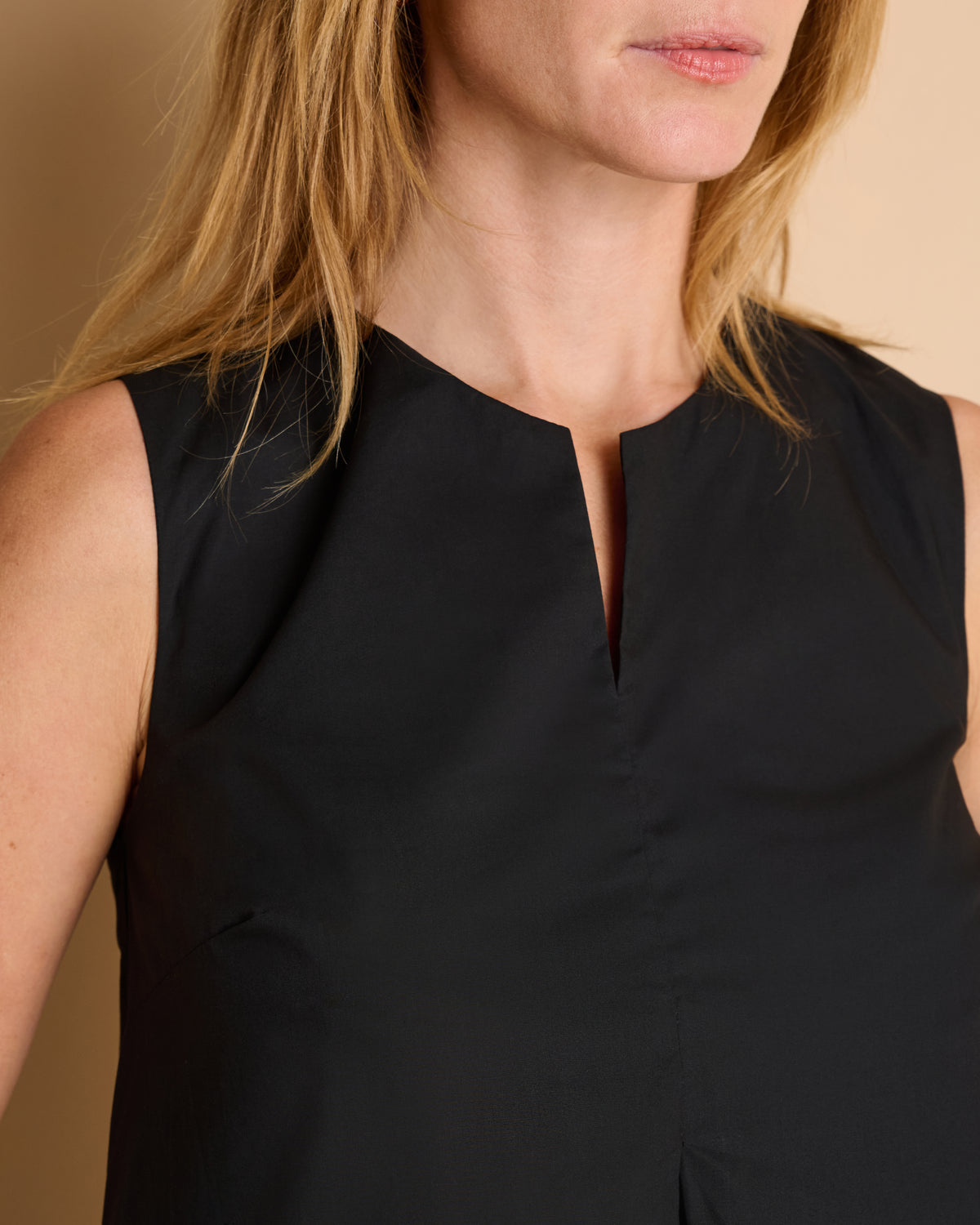 Robe longue noire sans manches ROSITA/13339/500