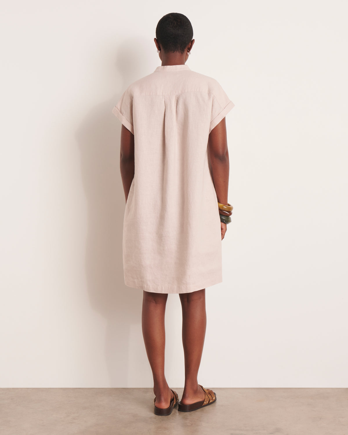 Robe courte beige encolure V ROSNY/13125/006