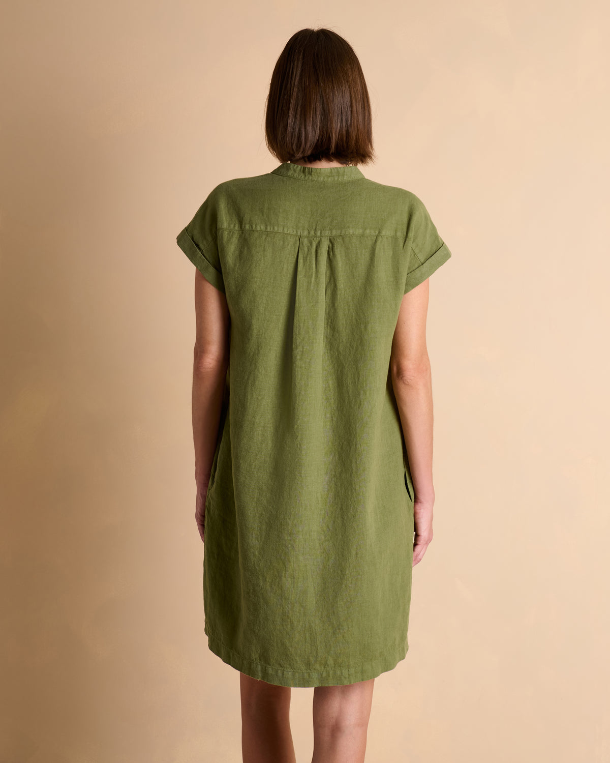 Robe courte vert kaki encolure V ROSNY/13125/224