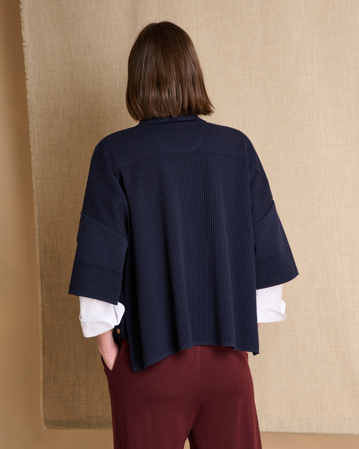 Veste courte bleu marine en laine boutonnée VICTORIA1927/14032/319