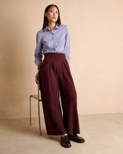 Pantalon bordeaux large et fluide en laine